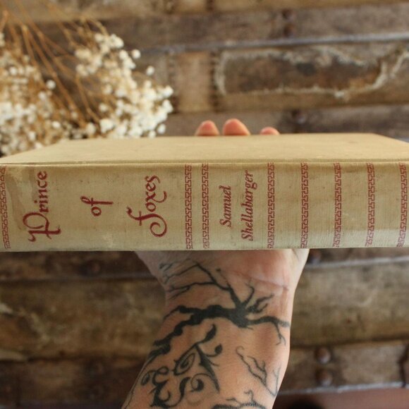 Vintage 1940s Book ,"Prince of Foxes" by Samuel Shellabarger, First Edition - Picture 4 of 10